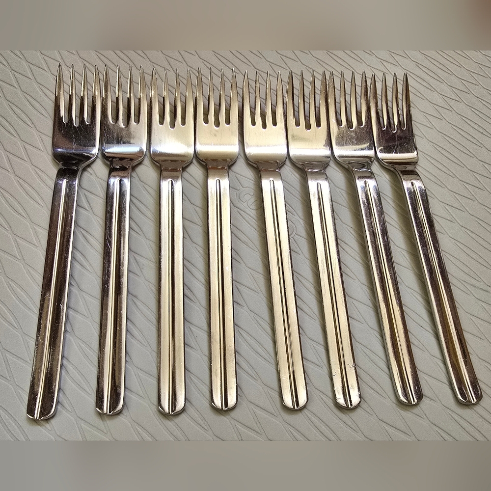 Set of 8 Retroneu Infinite Stainless 18/8 Dinner Forks Korea Flatware